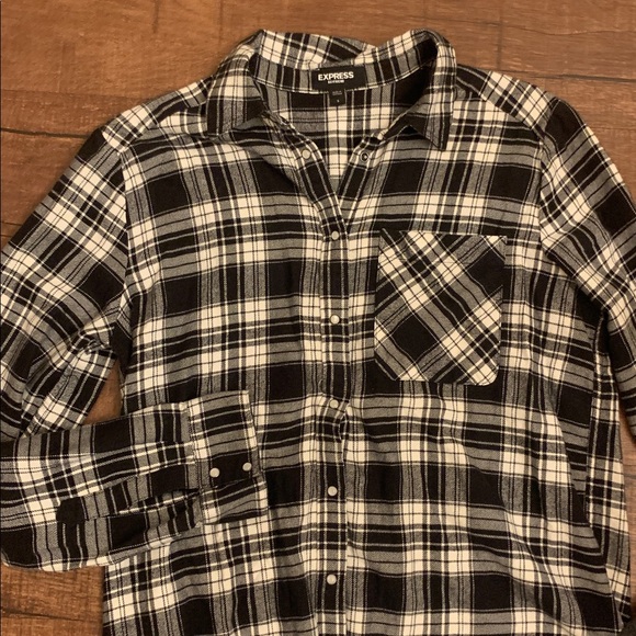 Express size S button up and legging - Picture 2 of 11